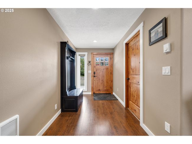 7705 Seattle Ave, House other with 4 bedrooms, 3 bathrooms and 3 parking in Bay City OR | Image 9