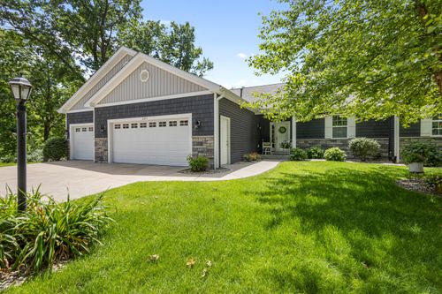 2213 Hunters Pond, Kalamazoo, MI, 49048-6185 | Card Image