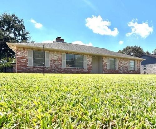 4315 Ravine Dr, Friendswood, TX, 77546-4262 | Card Image