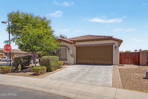945 W Empress Tree Ave, San Tan Valley, AZ, 85140-7634 | Card Image