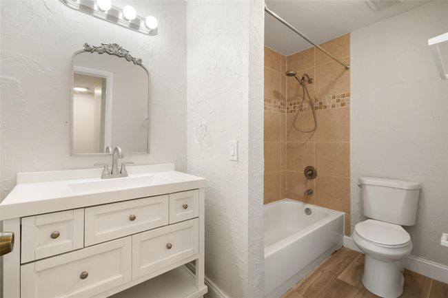 APT-11 - 410 N Cypress Dr, Townhouse with 2 bedrooms, 2 bathrooms and null parking in Tequesta FL | Image 24
