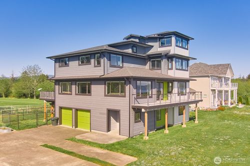 264 Stringtown Rd, Ilwaco, WA, 98624-9027 | Card Image