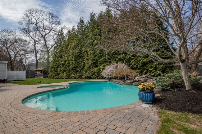 15 Helen Ln, House other with 4 bedrooms, 3 bathrooms and 4 parking in Walpole MA | Image 28