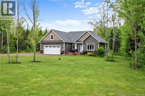93 La Fontaine Dr, Greater Lakeburn, NB, E1H0E3 | Card Image