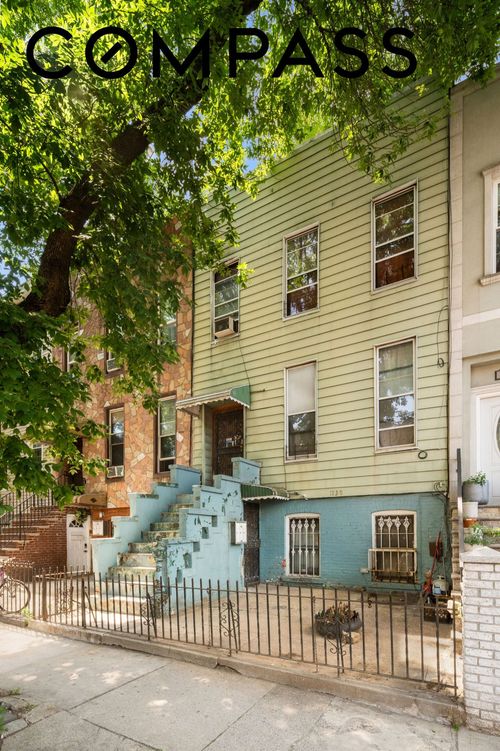 1139 Hancock St, Brooklyn, NY, 11221-7804 | Card Image