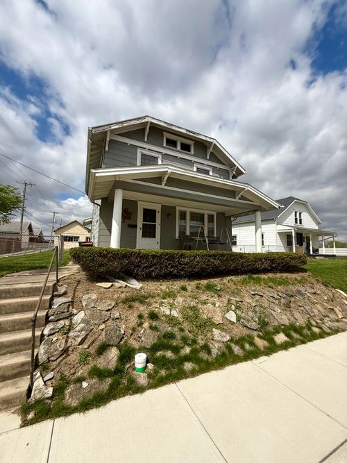 32 N East St, Versailles, OH, 45380-1553 | Card Image