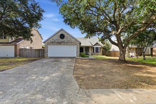 9338 Greens Pt, San Antonio, TX, 78250-2884 | Card Image