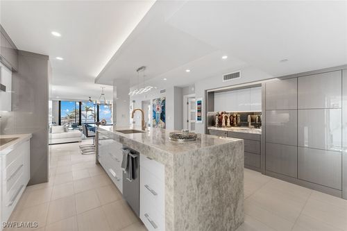 apt-504-3100 Gulf Shore Blvd N, NAPLES, FL, 34103-3954 | Card Image
