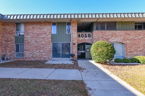 1-4050 W Rivers Edge Circle, Brown Deer, WI, 53209 | Card Image