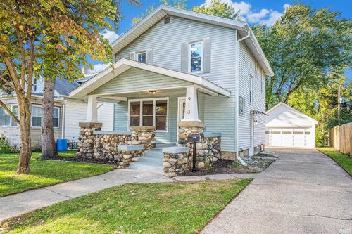 913 E Victoria St, South Bend, IN, 46614-1339 | Card Image