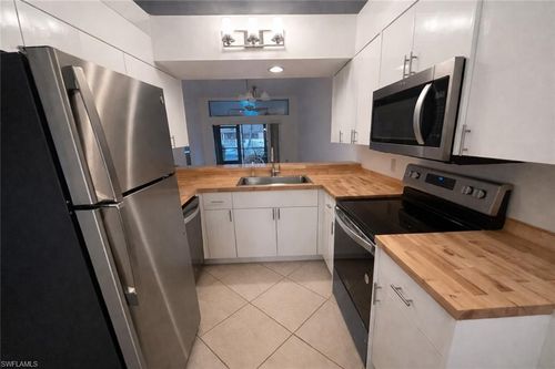 3204-11471 Caravel Cir, FORT MYERS, FL, 33908-5226 | Card Image