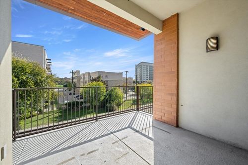 apt-3318-2608 Museum Way, Fort Worth, TX, 76107-3083 | Card Image