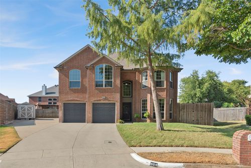 324 Georgian Oak Ct, Lake Dallas, TX, 75065-2202 | Card Image