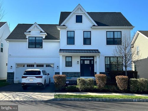 13 Pettits Bridge Rd, Jamison, PA, 18929-1701 | Card Image