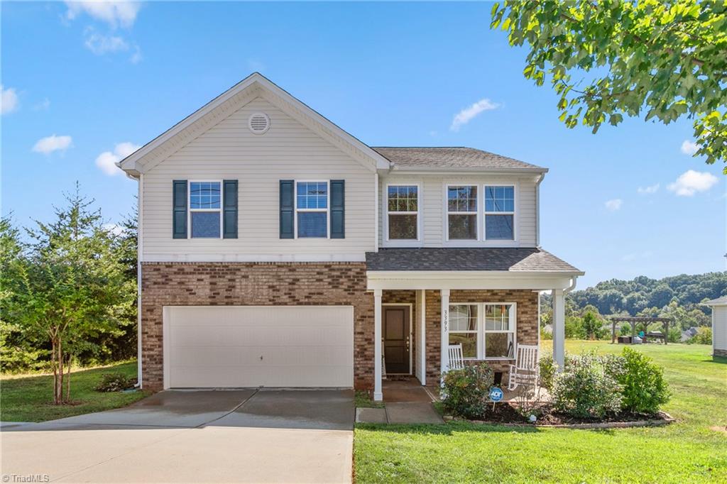 Grandview Club Rd, Pfafftown, NC 27040