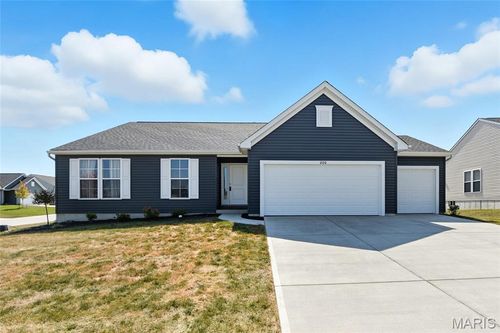 200 Rio Grande Ct, Troy, MO, 63379-2605 | Card Image