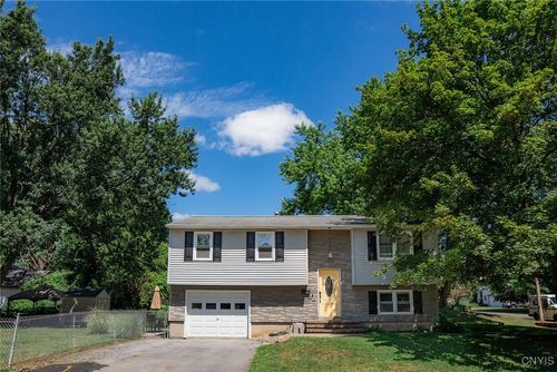 117 Wilmont Rd, Syracuse, NY, 13219-1213 | Card Image