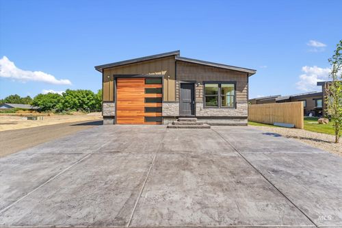 398 W London St, Middleton, ID, 83644-1176 | Card Image