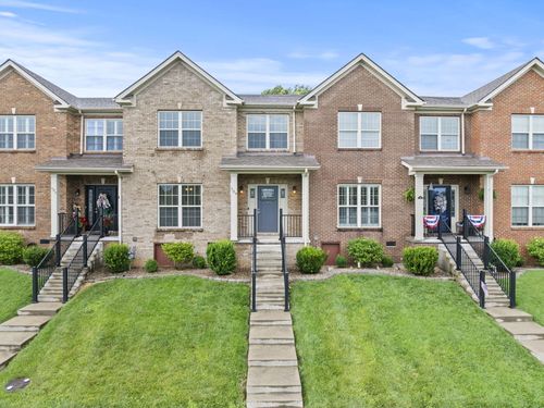 739 Arrowhead Trl W, Mt Sterling, KY, 40353-7837 | Card Image