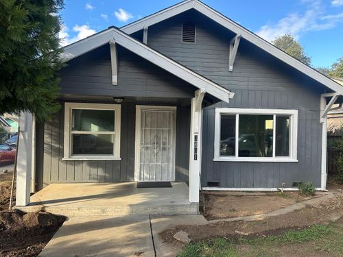 3401 12th Ave, Sacramento, CA, 95817-3546 | Card Image