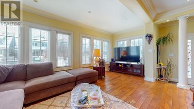 5049 Armoury St, House other with 4 bedrooms, 2 bathrooms and 2 parking in Niagara Falls ON | Image 3