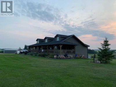 51016 Township Road 490, Home with 4 bedrooms, 5 bathrooms and null parking in Vermilion AB | Image 2