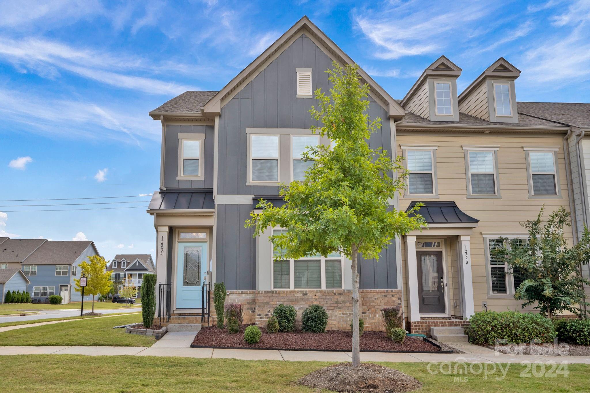 Robert Walker Dr, Davidson, NC 28036