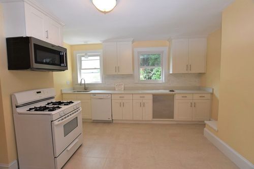 l-138 Main St, Watertown, MA, 02472-4414 | Card Image