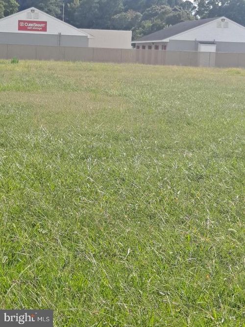 2130 Windsor Dr, SALISBURY, MD, 21801-7867 | Card Image