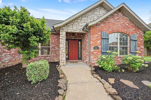 3903 Sw Sycamore St, Bentonville, AR, 72713-7581 | Card Image