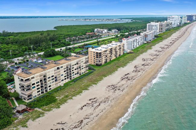 APT-405 - 10310 S Ocean Dr, Condo with 2 bedrooms, 2 bathrooms and null parking in Jensen Beach FL | Image 9
