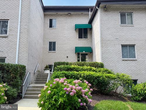 e2-7 Rockford Rd, WILMINGTON, DE, 19806-1014 | Card Image