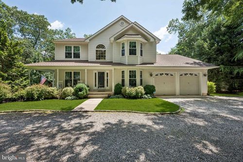 8 Silver Lake Dr, Shamong, NJ, 08088-9302 | Card Image