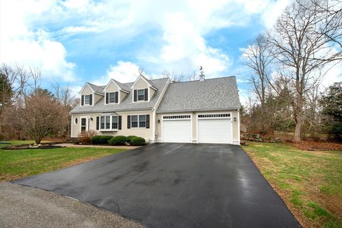 4-4 Kendall Vlg, Cohasset, MA, 02025-1953 | Card Image