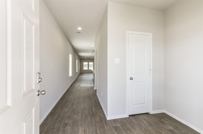 Inviting entrance. | Image 8