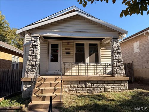 3747 Neosho St, Saint Louis, MO, 63116-4356 | Card Image
