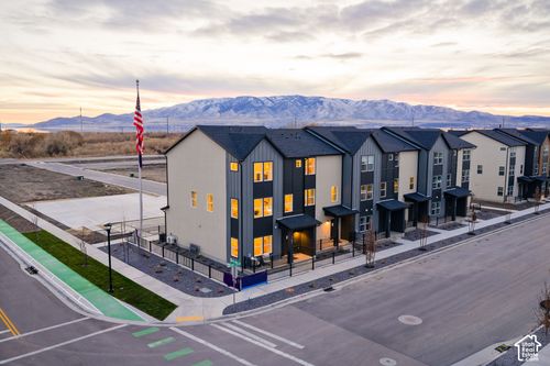 1126 W 530 S, American Fork, UT, 84003-5046 | Card Image