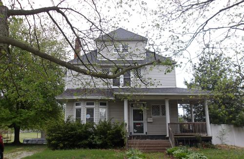 1142 E Broadway, Monmouth, IL, 61462-1951 | Card Image