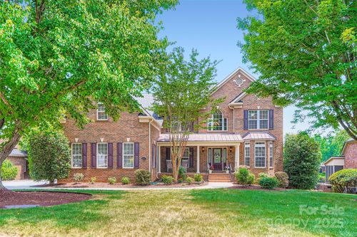 844 Clonmel Dr, Matthews, NC, 28104-7014 | Card Image