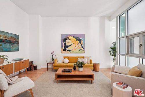 apt-505-630 W 6th St, Los Angeles, CA, 90017-3257 | Card Image