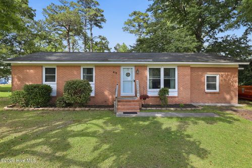 612 Lee Dr, Havelock, NC, 28532-9377 | Card Image