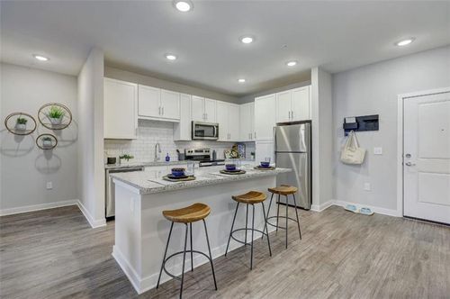 unit-4721-4000 Mill Spring Cir, Oakwood, GA, 30566-0358 | Card Image