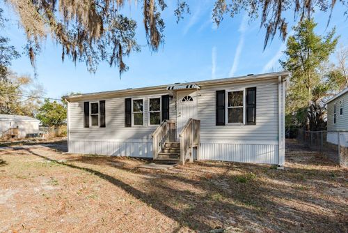 6707 Celeste Ln, NEW PORT RICHEY, FL, 34653-1843 | Card Image