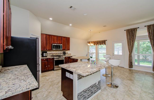 15218 Zenith Glen Ln, House other with 4 bedrooms, 3 bathrooms and 2 parking in Cypress TX | Image 14