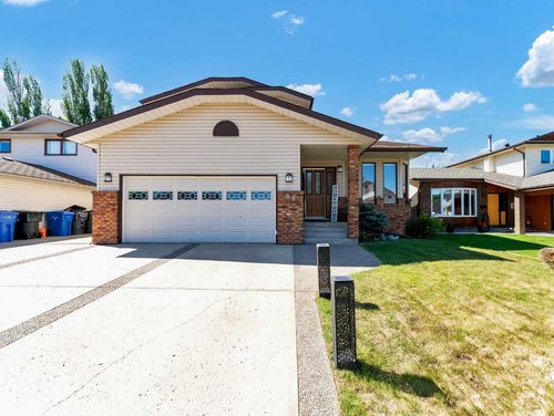 87 Shaw Cres Se, Medicine Hat, AB, T1B3Y6 | Card Image