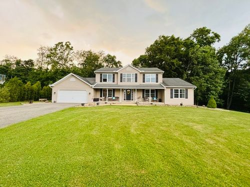 770 Cleland Mill Rd, New Castle, PA, 16102-3608 | Card Image