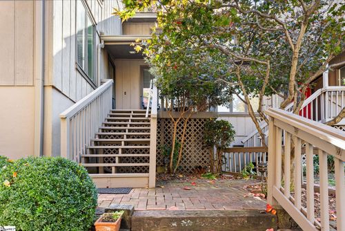 147 Ingleoak Ln, Greenville, SC, 29615-3149 | Card Image