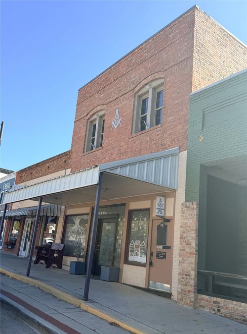 a-1012 Halsell St, Bridgeport, TX, 76426-3063 | Card Image