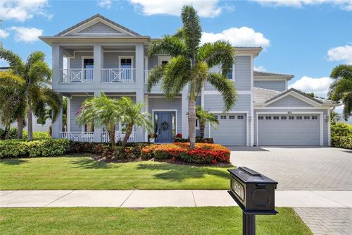 825 Manns Harbor Dr, APOLLO BEACH, FL, 33572-3384 | Card Image