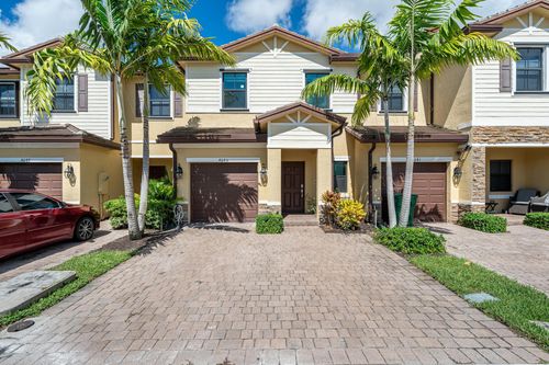 4645 Caspian Way, Davie, FL, 33314-4474 | Card Image
